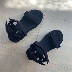 H&M platform sandals